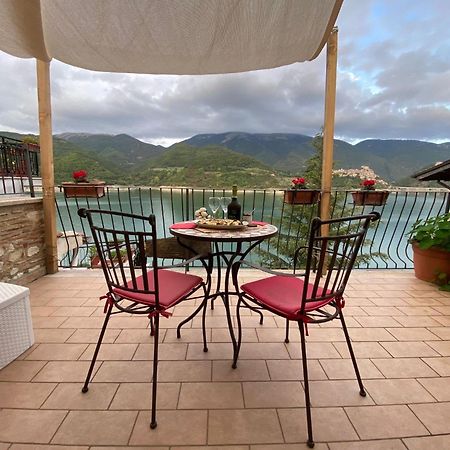 B&B La Casetta Sul Lago Colle di Tora Eksteriør bilde