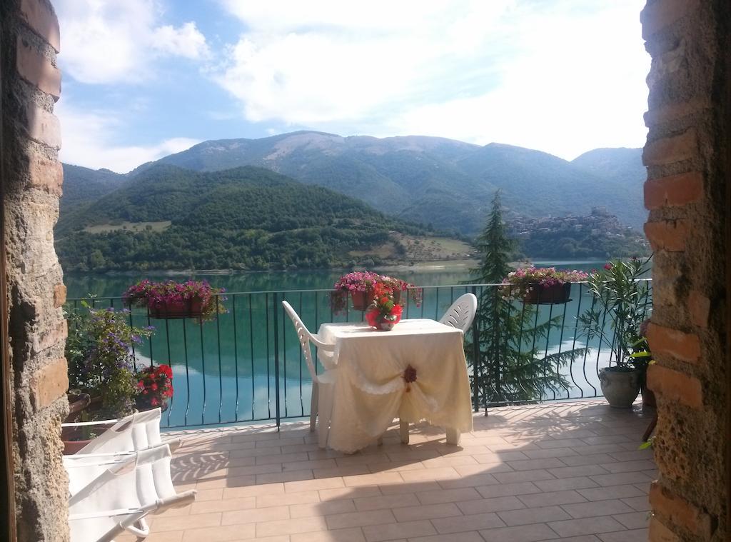 B&B La Casetta Sul Lago Colle di Tora Eksteriør bilde